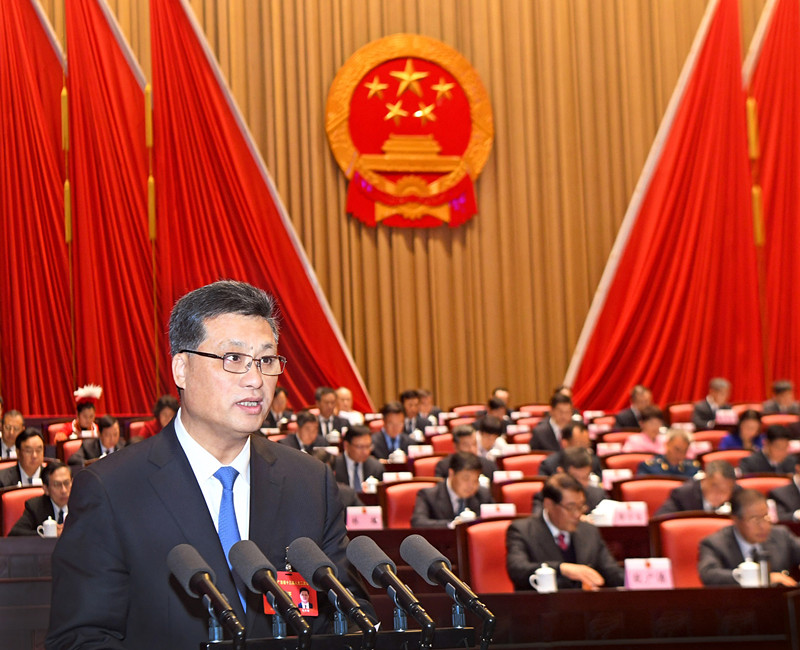 1月28日上午，省長(zhǎng)馬興瑞在廣東省十三屆人大二次會(huì)議上作政府工作報(bào)告。南方日?qǐng)?bào)記者 王輝 朱洪波 肖雄 攝_副本.jpg