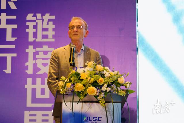2013年諾貝爾生理學(xué)與醫(yī)學(xué)獎(jiǎng)得主、聯(lián)合生命&Randy實(shí)驗(yàn)室聯(lián)合創(chuàng)始人蘭迪·謝克曼。