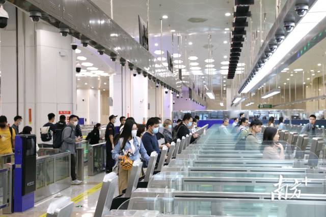 橫琴口岸旅檢大廳。 