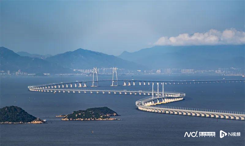 港珠澳大橋。