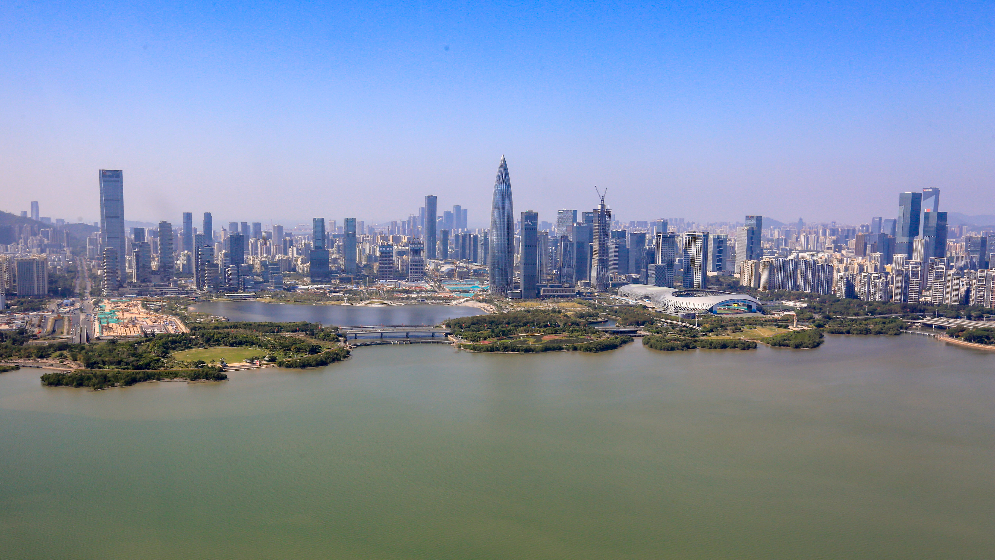 2023年大灣區(qū)內(nèi)地9市進出口值7.95萬億元，全國占比19%