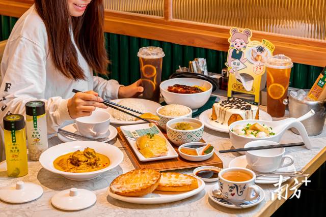 奶油豬、叉燒飯等都是翠華餐廳的推薦菜品。（受訪者供圖）