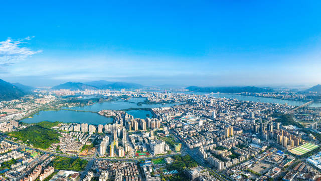 肇慶城區(qū)航拍。梁亮 攝