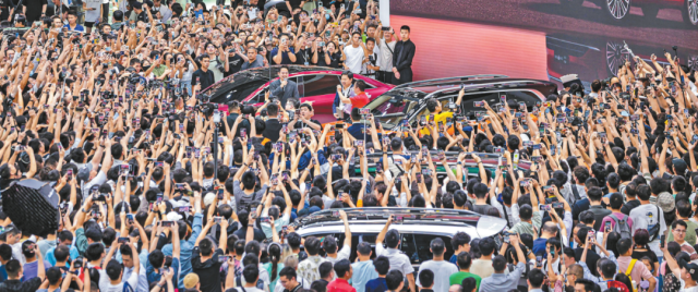 2024年粵港澳大灣區(qū)車展。深圳特區(qū)報記者 何龍 攝