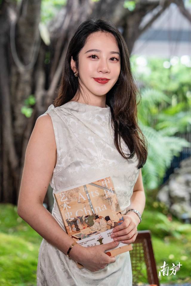 澳門(mén)青年李卉茵
