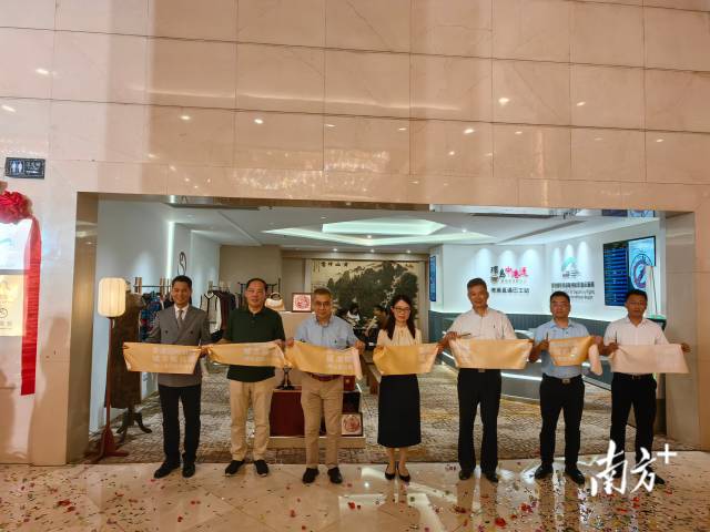 香港國際機場佛山皇冠假日酒店候機樓剪彩開幕。南方+ 盧浩能 拍攝