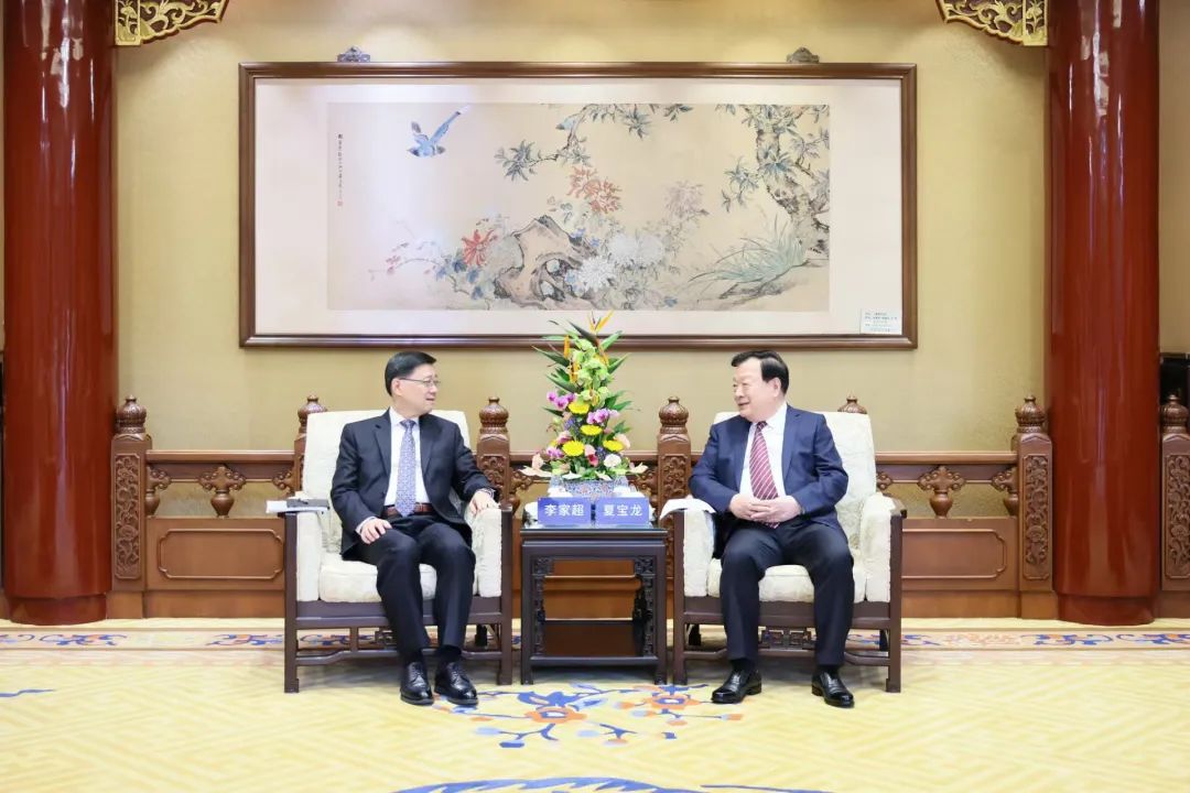 夏寶龍會見李家超