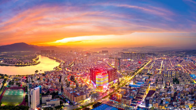 四會(huì)市城區(qū)航拍。羅炳昆 攝
