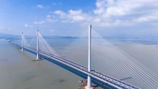 黃茅海跨海通道。  南方+ 關銘榮 拍攝