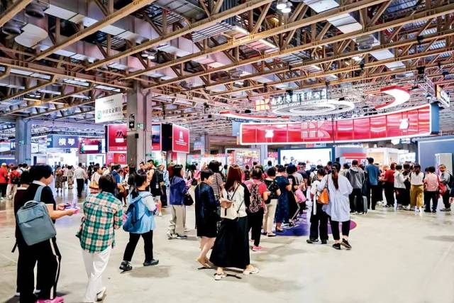 南光集团旗下会展公司举办的一场两地办展会。图/受访者提供