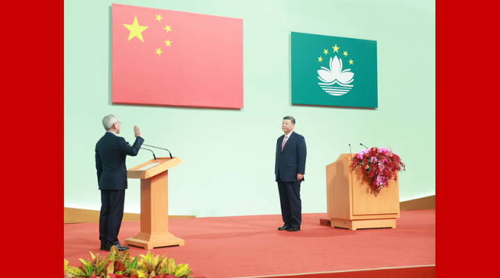 習近平主席監(jiān)誓 岑浩輝宣誓就任澳門特別行政區(qū)行政長官