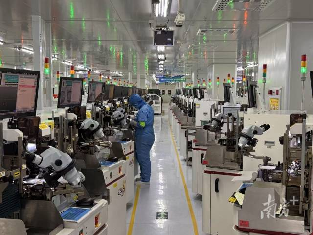 2024年，氣派科技投入超1億元購置全自動(dòng)粗鋁線機(jī)等新設(shè)備。