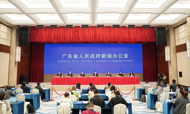 《廣東省推進(jìn)粵港澳大灣區(qū)規(guī)則銜接機(jī)制對接典型案例（第三批）》新聞發(fā)布會舉行。