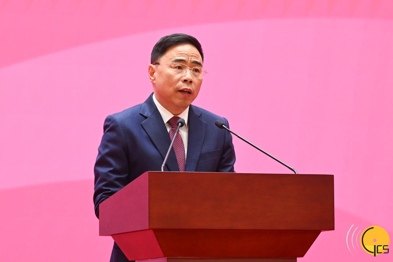 Secretário-Geral do Secretariado Permanente do Fórum para a Coopera??o Económica e Comercial entre a China e os Países de Língua Portuguesa, Ji Xianzheng, discursa  na recep??o da Festa da Primavera.