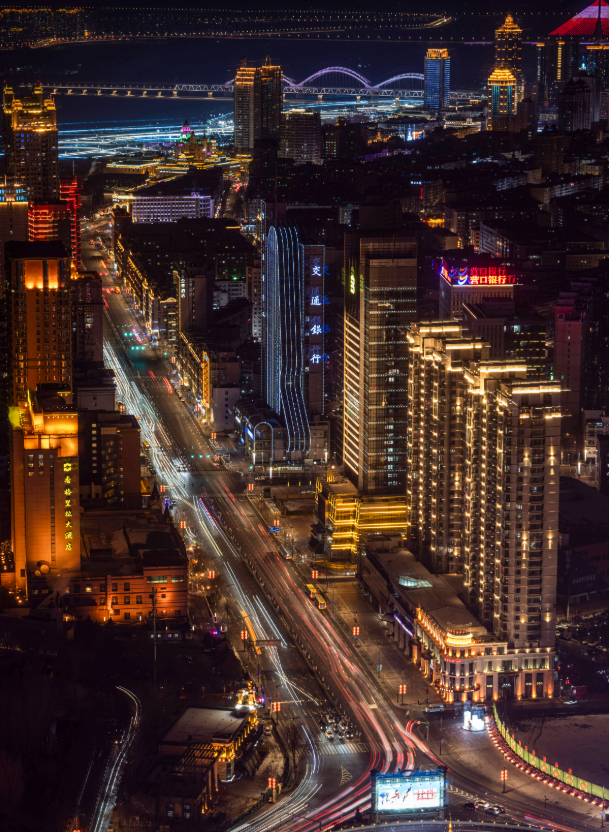 辦賽期間的哈爾濱夜景。新華社發(fā)