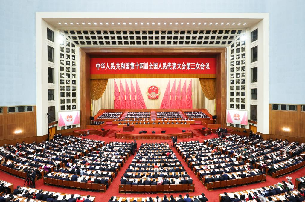 3月5日上午，第十四屆全國(guó)人民代表大會(huì)第三次會(huì)議在北京人民大會(huì)堂開幕。新華社記者 丁海濤 攝