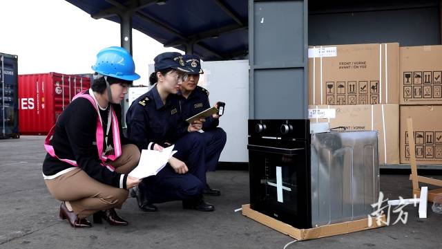 第137屆廣交會(huì)首批進(jìn)境展品順利入境