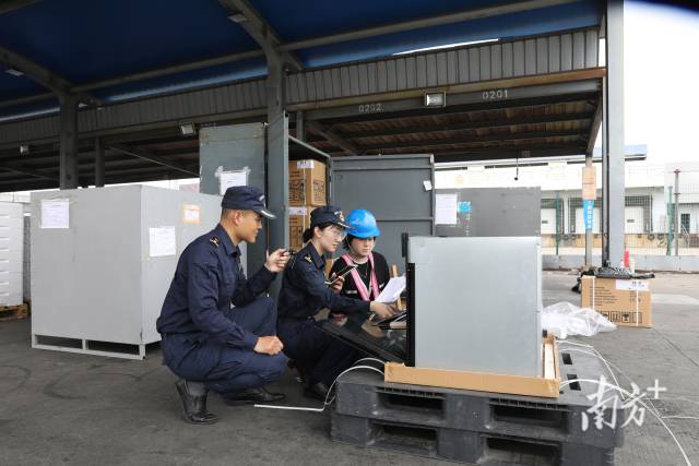 第137屆廣交會(huì)首批進(jìn)境展品順利入境