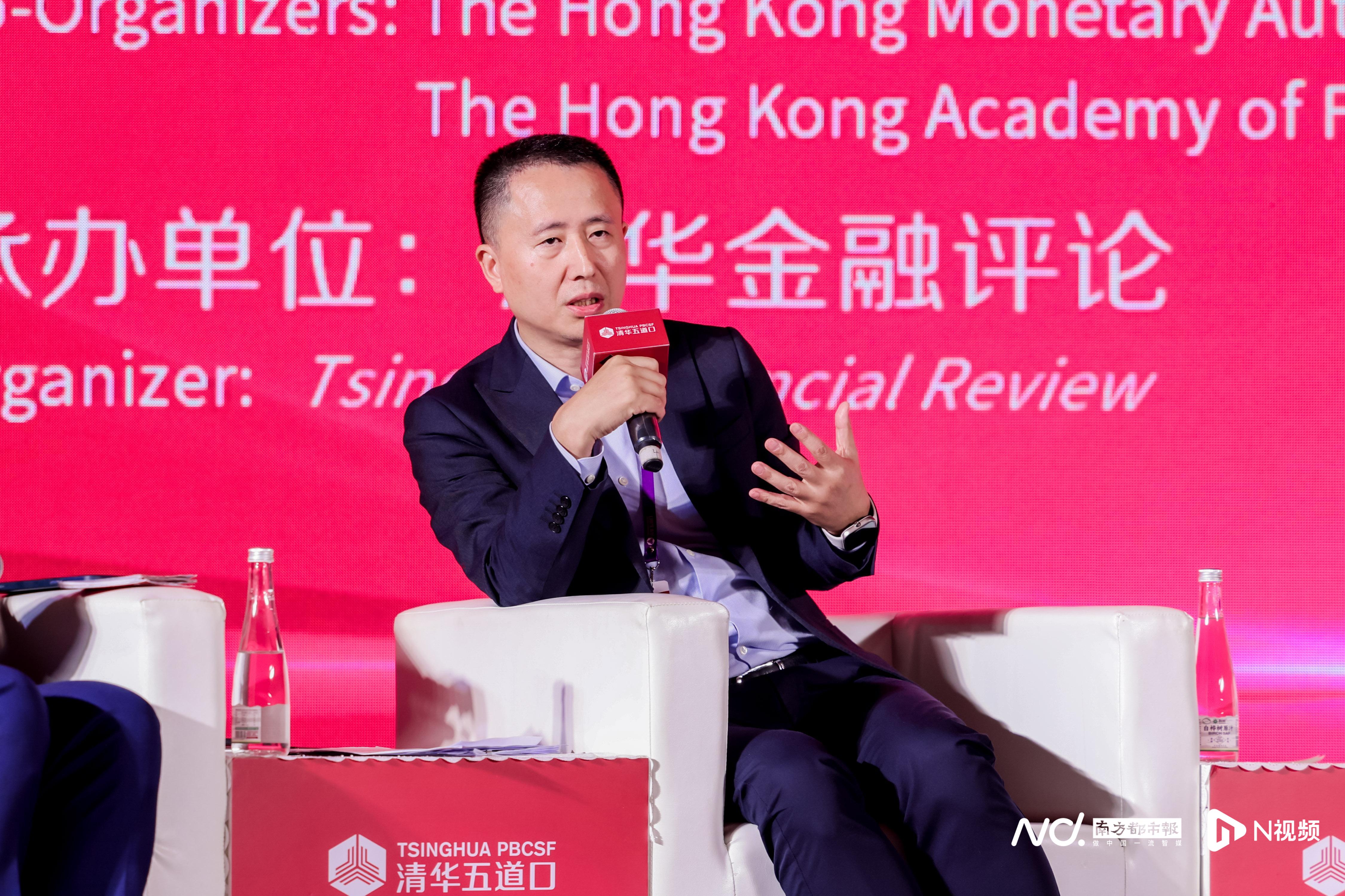 深圳市委金融委员会办公室常务副主任、市委金融工作委员会常务副书记、市地方金融管理局局长 时卫干