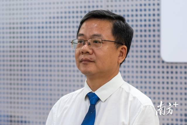 广州市执委会数字技术部副部长、广州市政务服务和数据管理局总工程师李刚