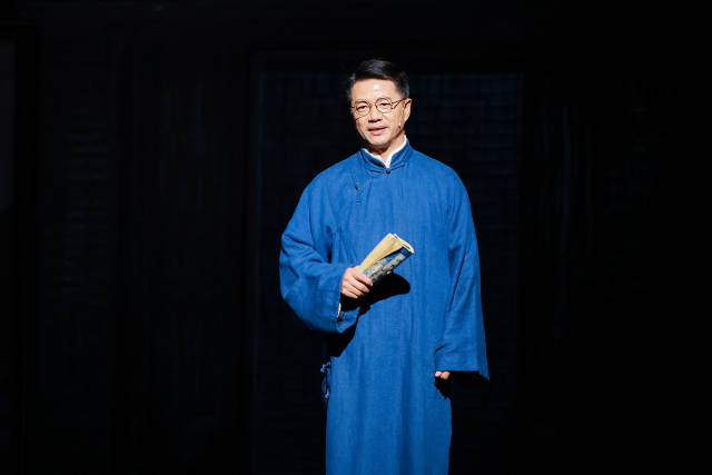 国家话剧院话剧《四世同堂》剧照。