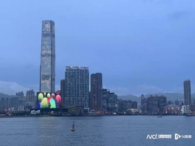 香港完善的生活和商业基建对人才有显著的吸引力。